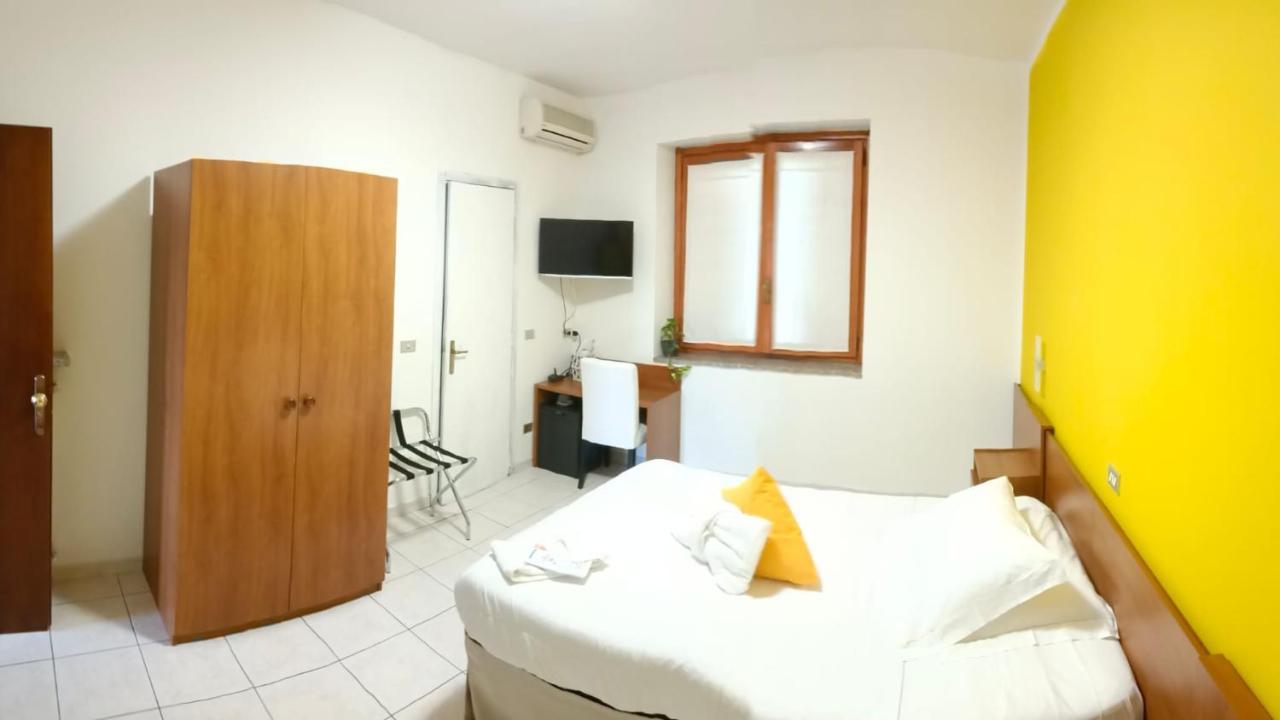 Hotel Baiardo Romagnano Sesia Exterior photo