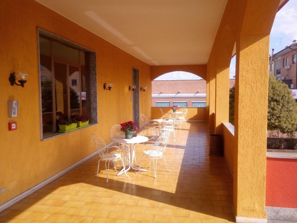 Hotel Baiardo Romagnano Sesia Exterior photo
